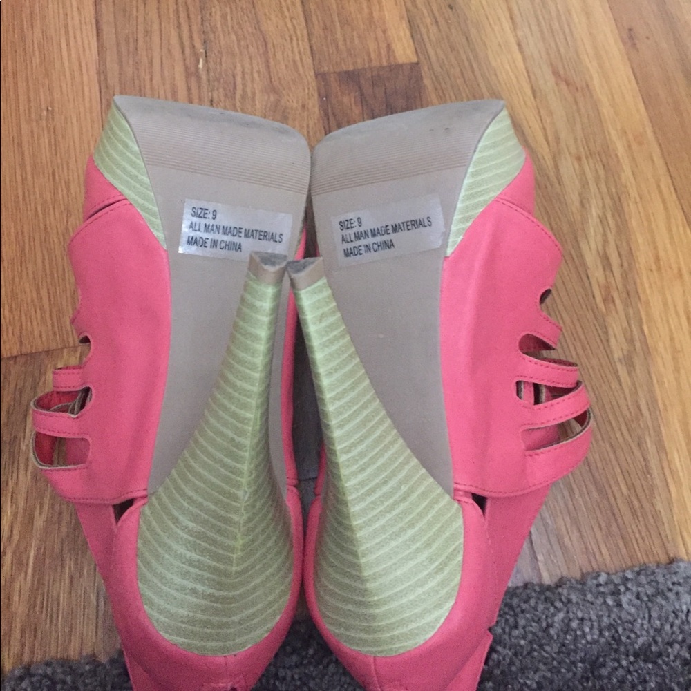 Pink shoes - Picture 6 of 6